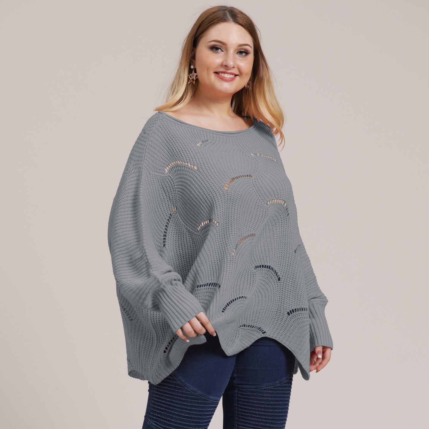 Dame afslappet strikpullover med bølge mønster og løst skåret design Stilla