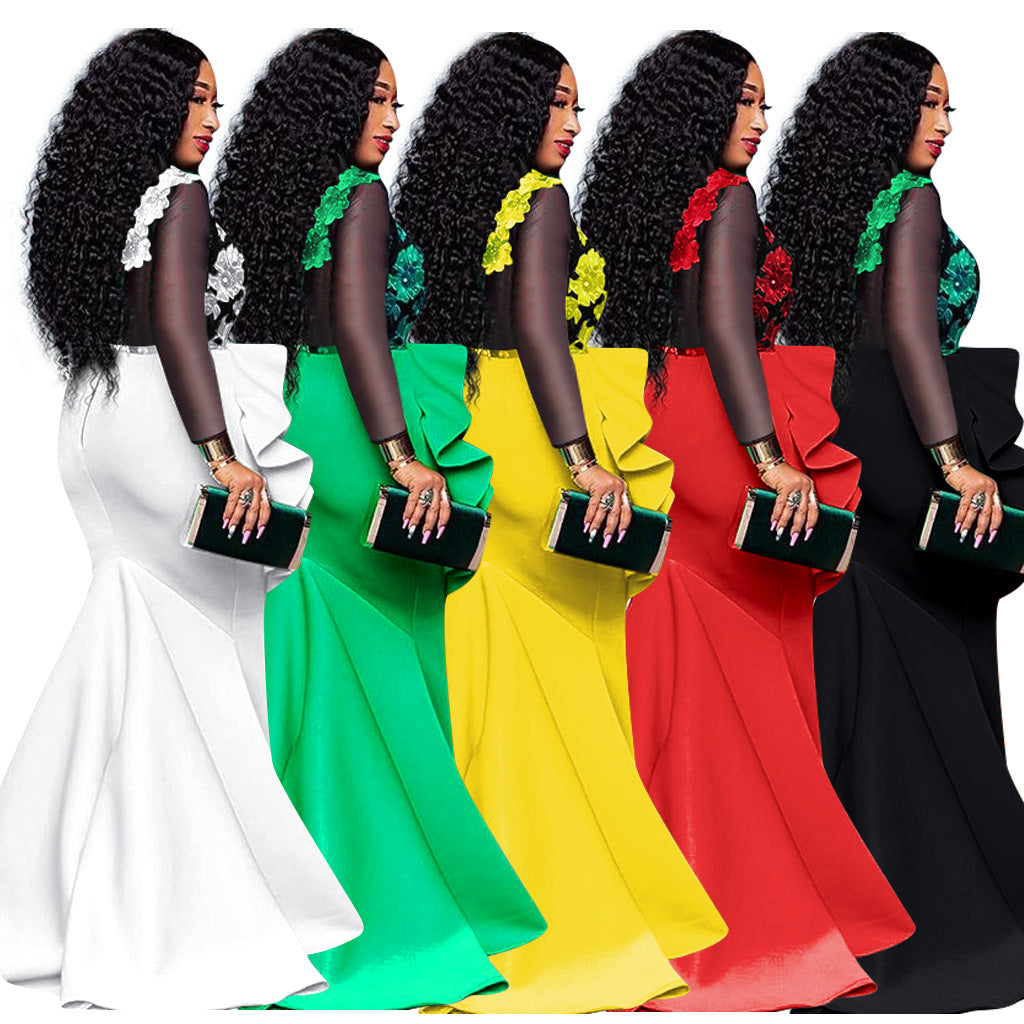 Dame Elegant aftenkjole i havfrue-stil med florale accenter og gennemsigtige ærmer Stilla