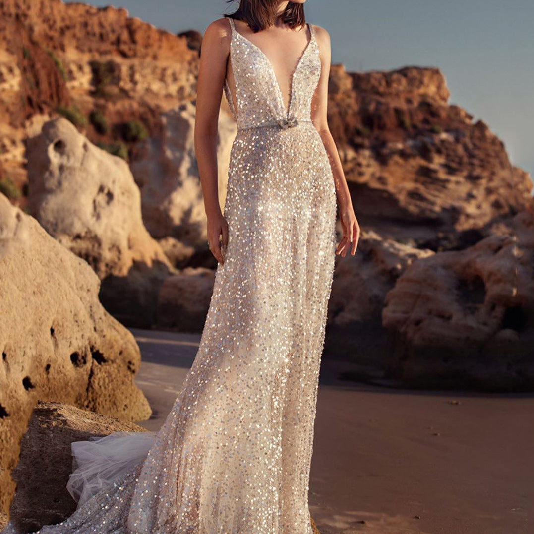 Dame Elegant aftenkjole med glitrende pailetter og dyb V-udskæring Stilla