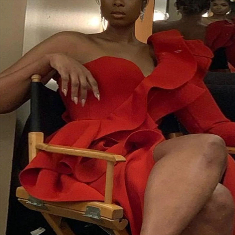 Dame Elegant aftenkjole med flæse og asymmetrisk snit Stilla