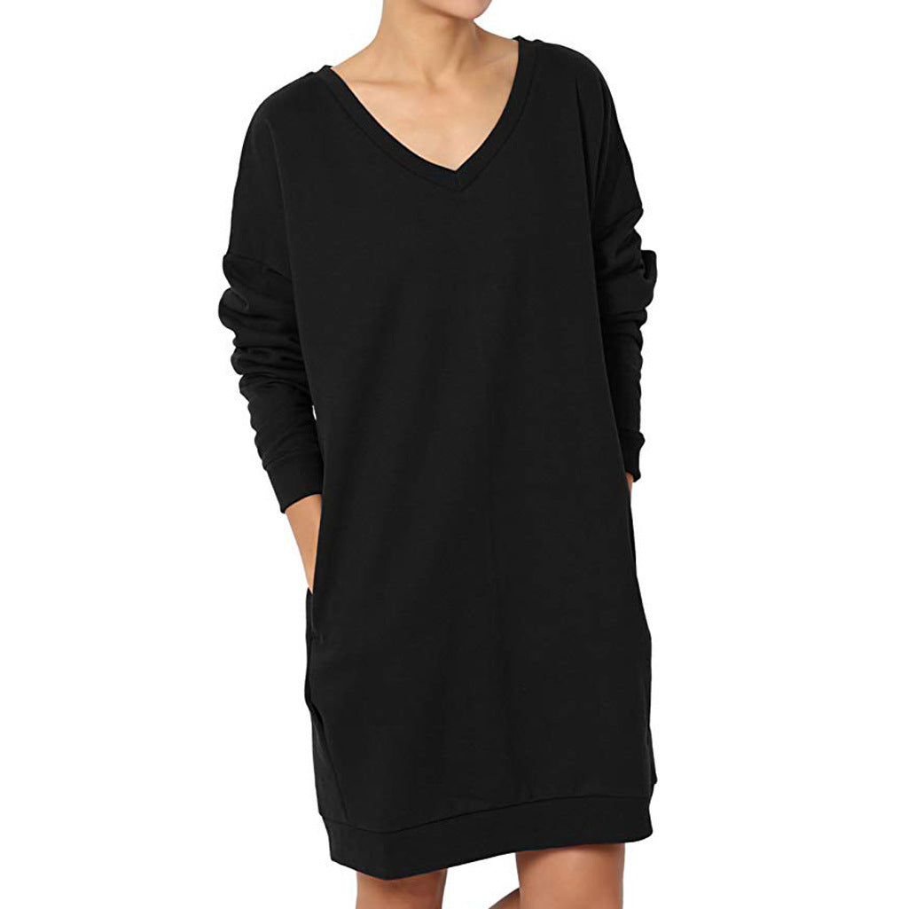 Dame afslappet langærmet kjole med dyb V-udskæring og lommer Stilla