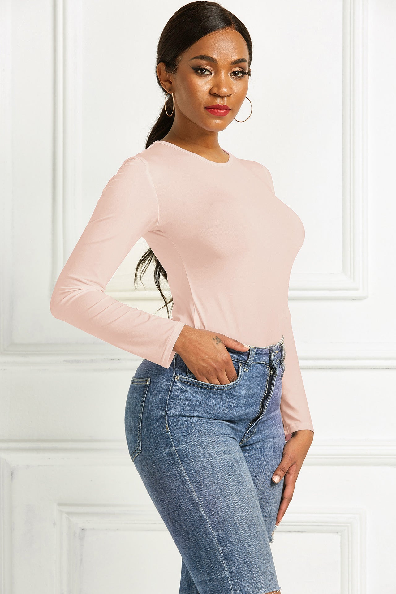 Damer Langærmet Bodysuit med figursyende snit og elegant Rundhalset Stilla