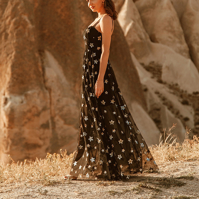 Dame Elegant Aftenkjole lavet af gennemsigtigt stof med stjernedetaljer Stilla