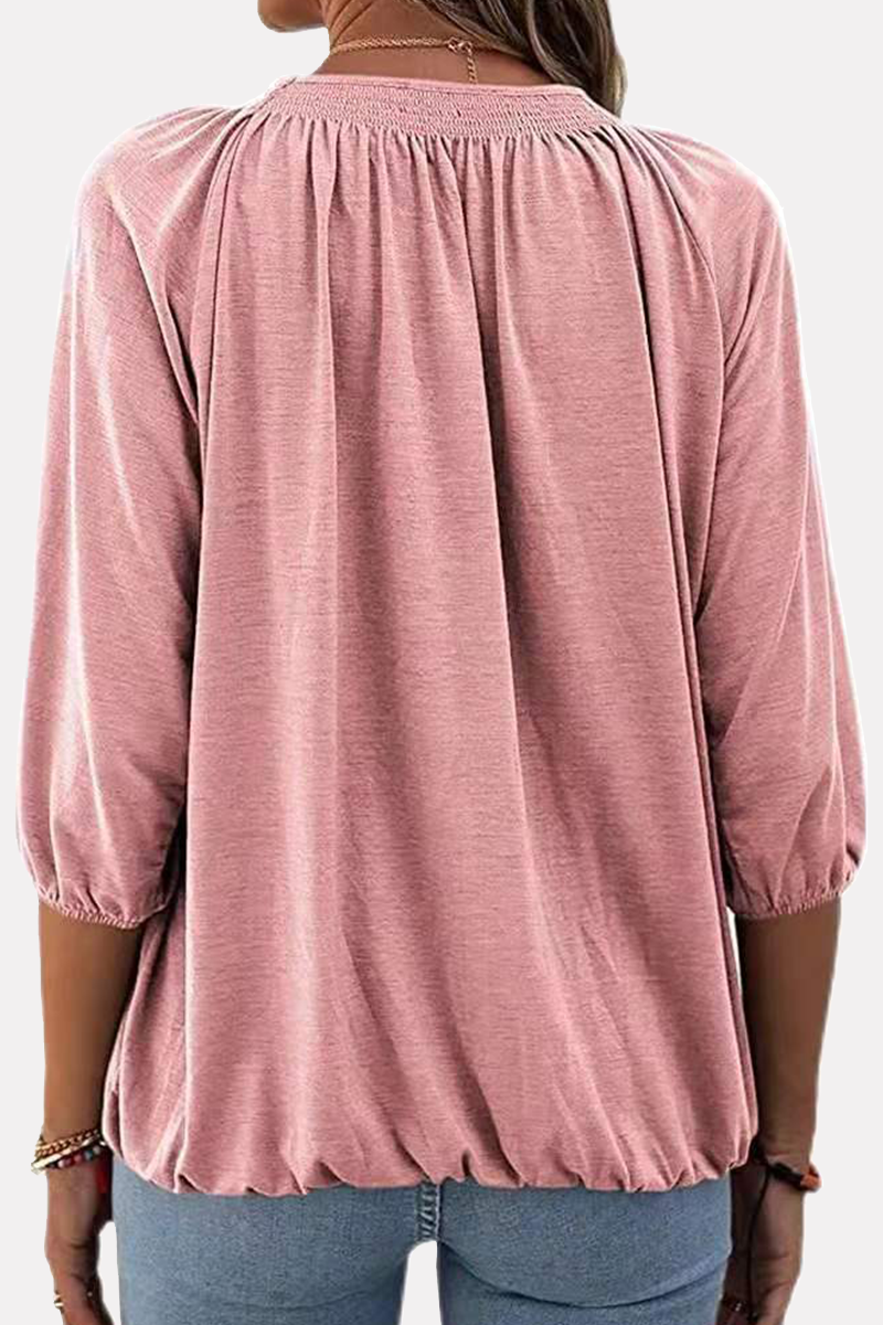 Stilla | Ensfarvede Lette T-shirts Med Rund, Plisseret, Slidsede Udsnit