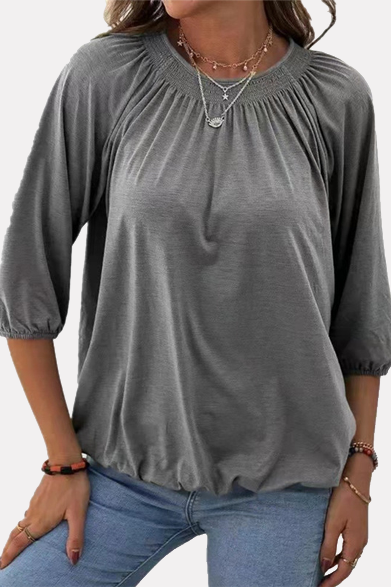 Stilla | Ensfarvede Lette T-shirts Med Rund, Plisseret, Slidsede Udsnit
