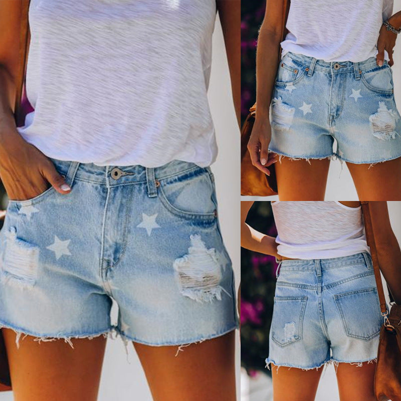 Dame Destroyed Denim Shorts med stjernemotiv og frynset kant Stilla