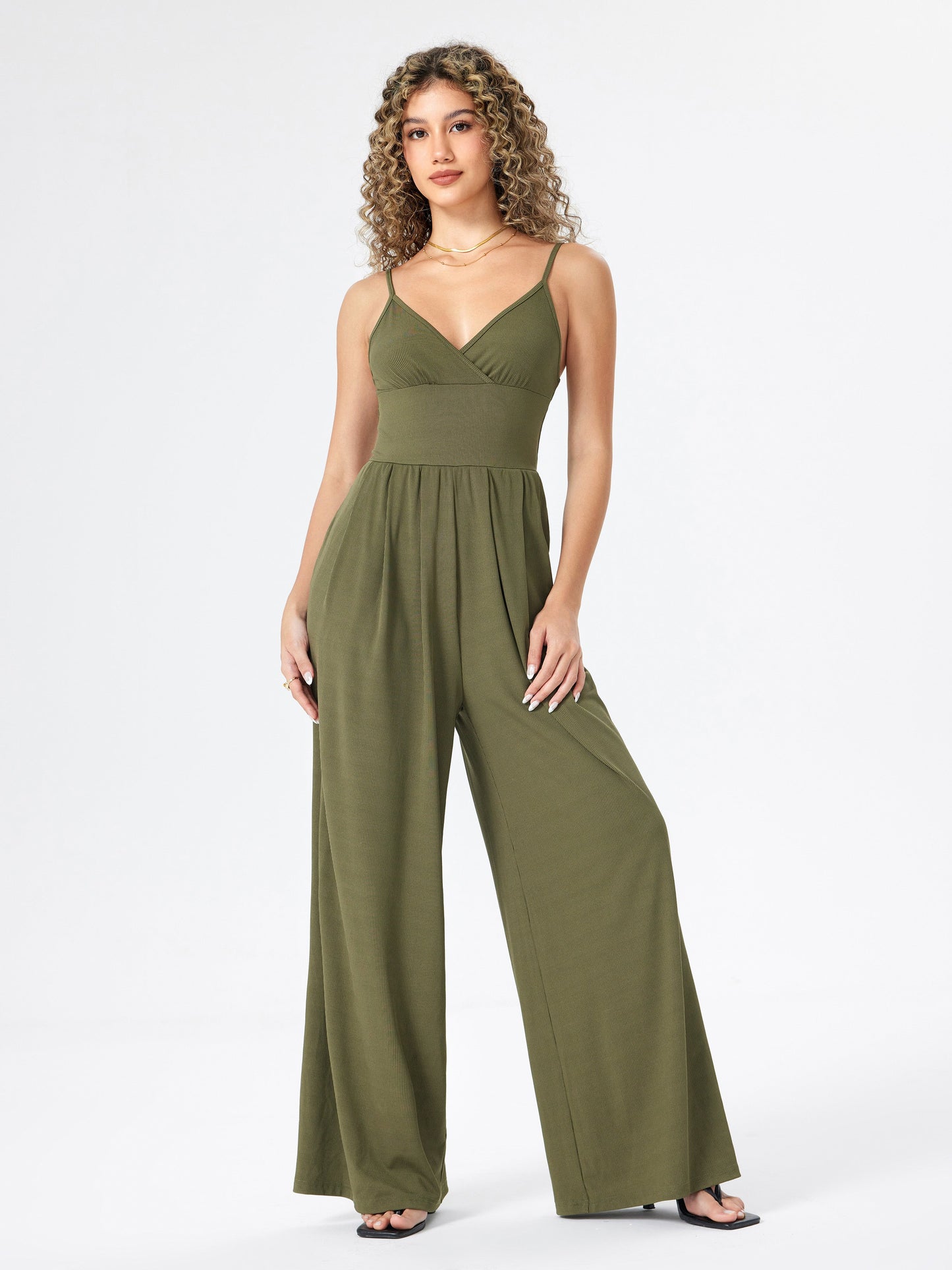 Stilla | Bred V Udsnit Jumpsuit