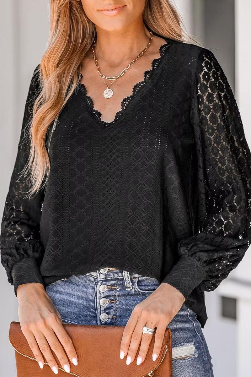 Stilla | Lette bluser med v-hals