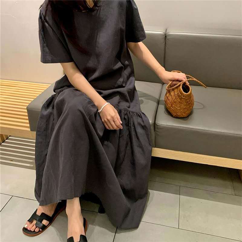 Dame afslappet langkjole med voluminøs skørt og komfortskæring Stilla