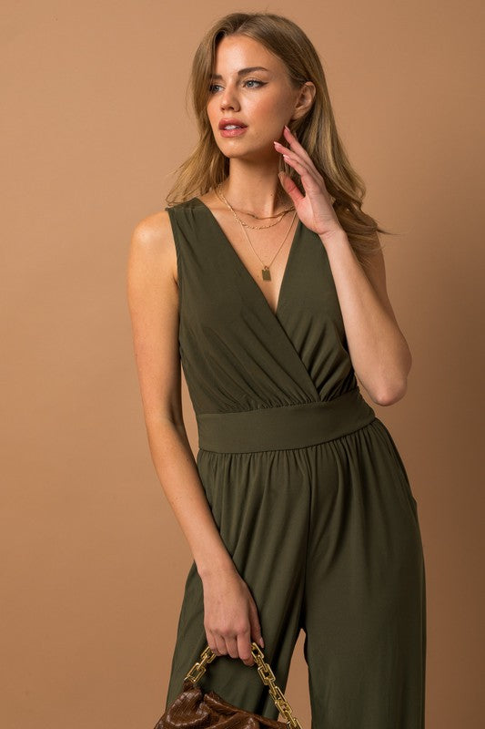 Stilla | Neck Jumpsuit
