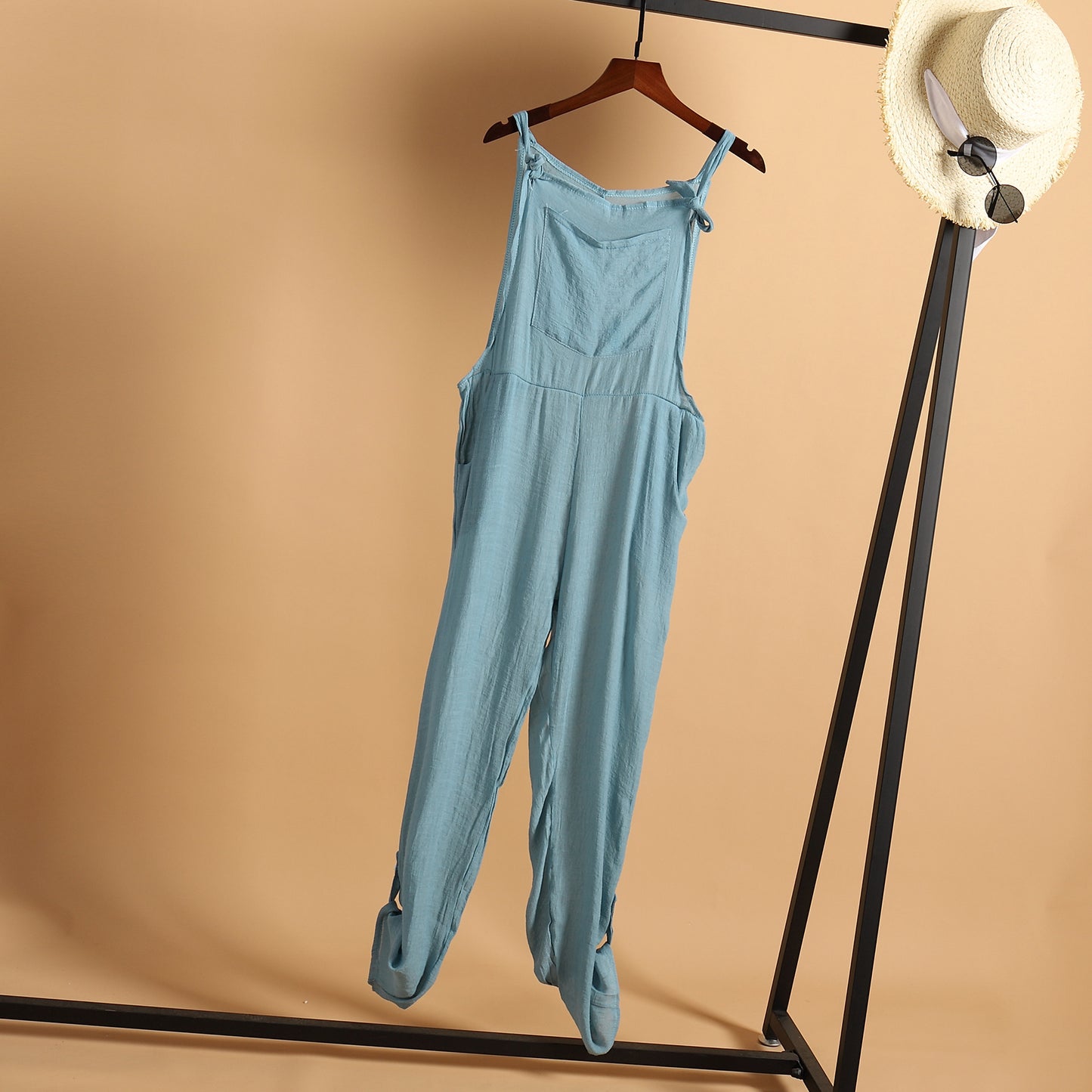 Dame Løs Jumpsuit med justerbare stropper og praktiske lommer Stilla