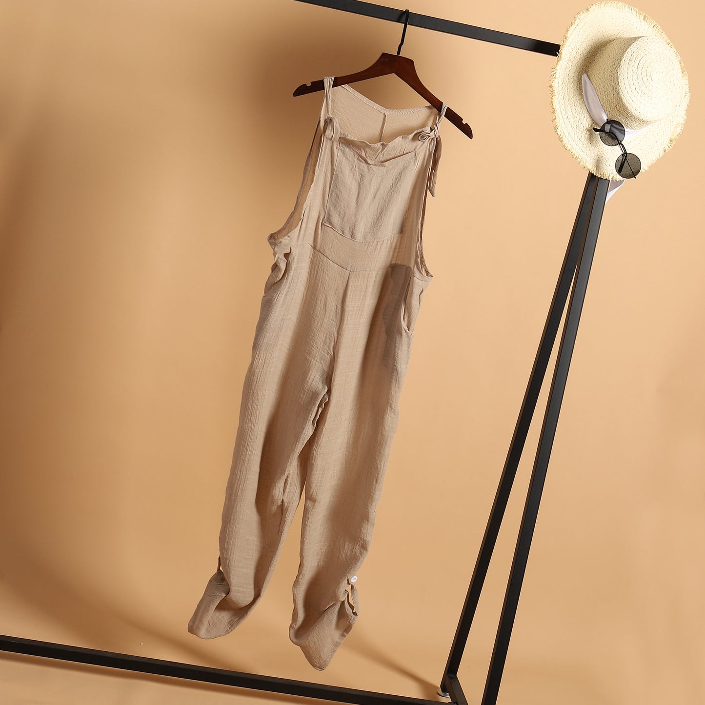 Dame Løs Jumpsuit med justerbare stropper og praktiske lommer Stilla
