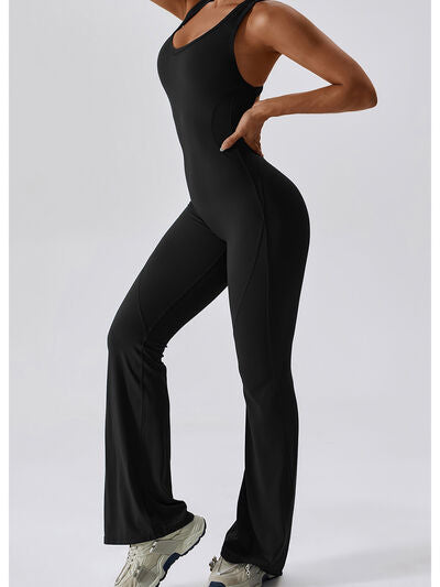 Stilla | Bred Strop Bootcut Aktiv Jumpsuit