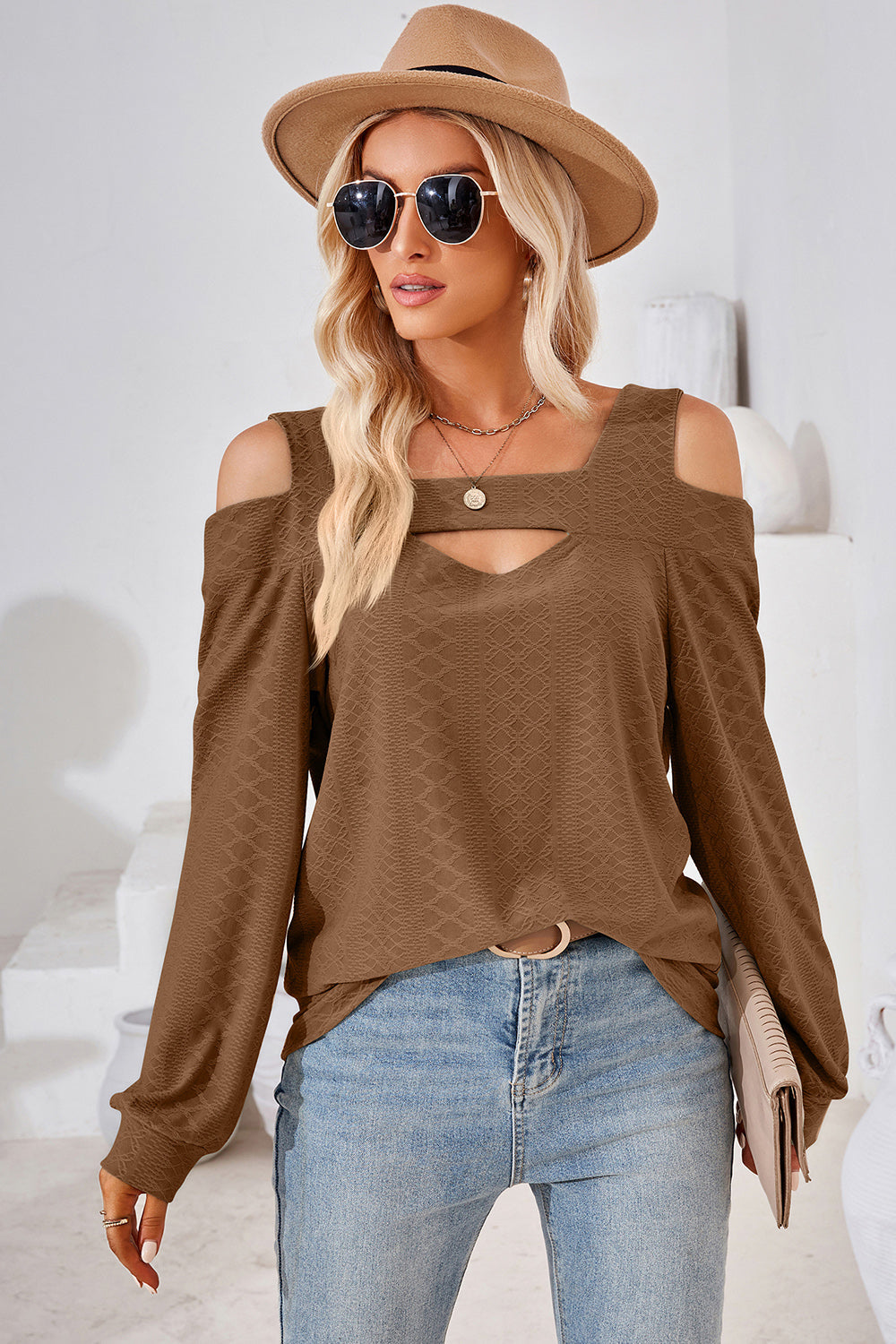 Stilla | Square Neck Cold Shoulder T-shirt
