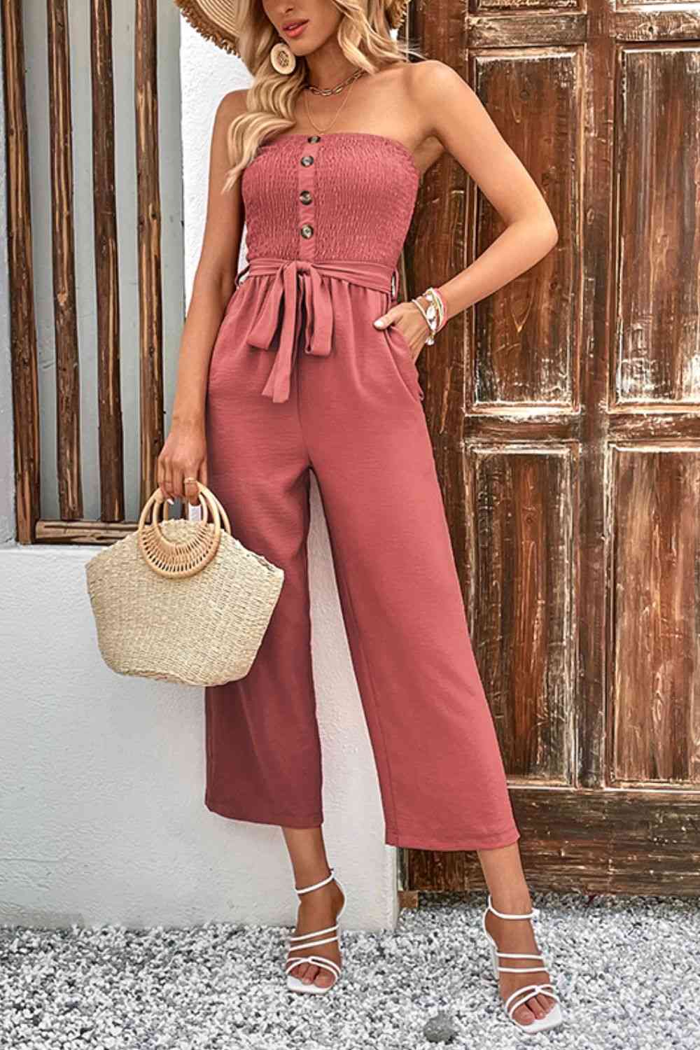Stilla | Knapstropløse Smocked Jumpsuit Med Lommer