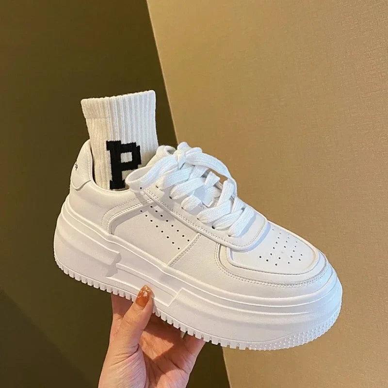 Stilla | Behagelige Hvide Platform Sneakers til Kvinder