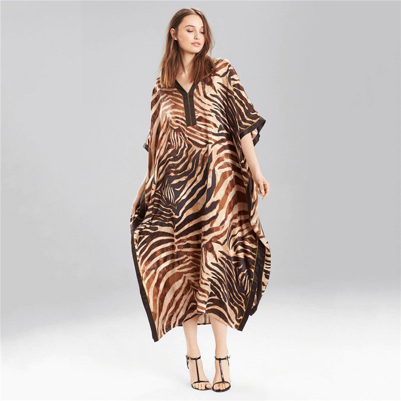 Dame afslappet kaftan med moderne dyremønster og sidelommer Stilla