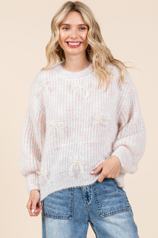 Stilla | Pullover af groft strik med broderet knude