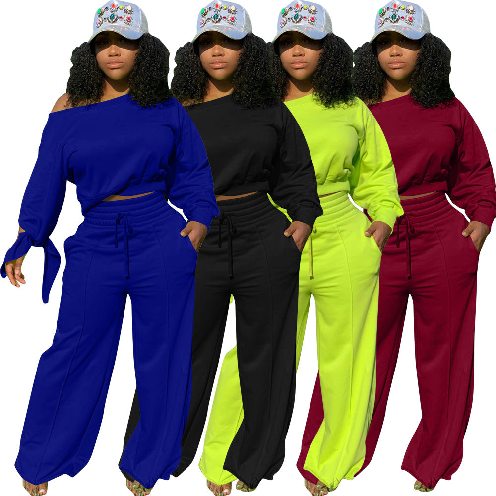 Dame afslappet og moderigtigt fritidssæt med raffinerede detaljer Stilla