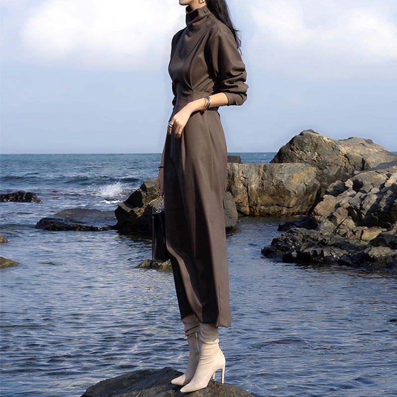 Dame Elegant Højhalset Kjole med Pufærmer Stilla