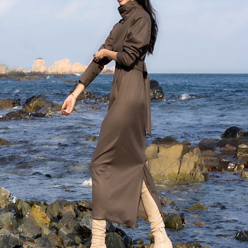 Dame Elegant Højhalset Kjole med Pufærmer Stilla