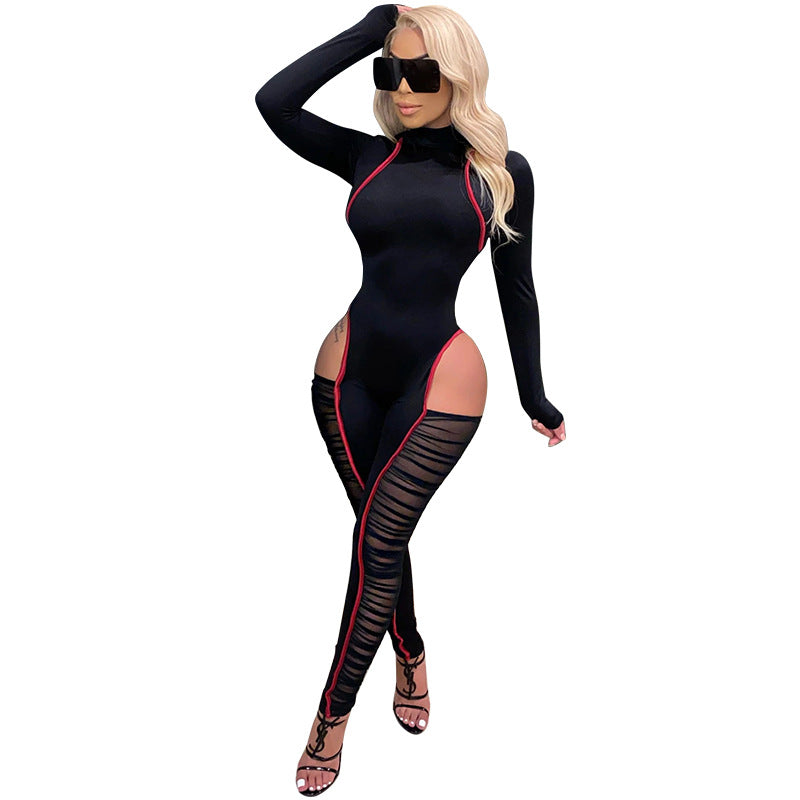 Dame figurtilpasset jumpsuit med moderne cut-out-design og lange ærmer Stilla