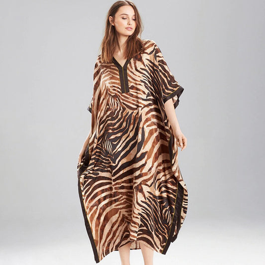 Dame afslappet kaftan med moderne dyremønster og sidelommer Stilla