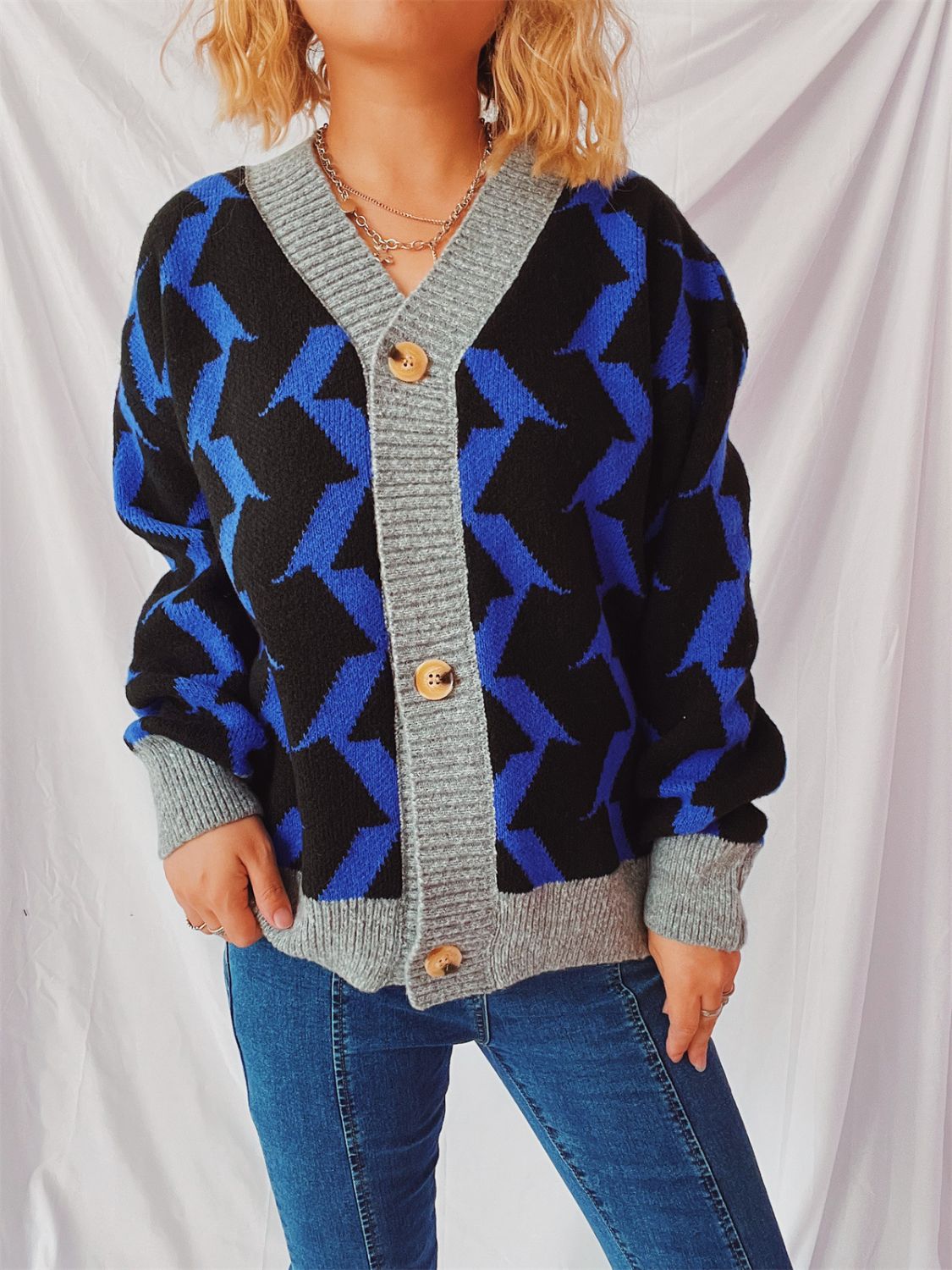 Stilla | Trim Geometrisk V-hals Langærmet Cardigan
