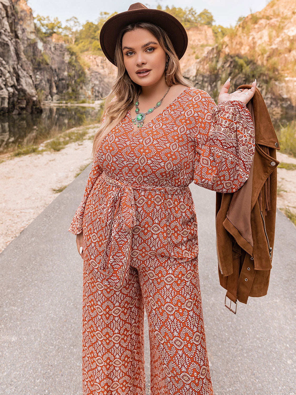 Stilla | Størrelse Trykt V-hals Binde Front Ballon Ærme Jumpsuit