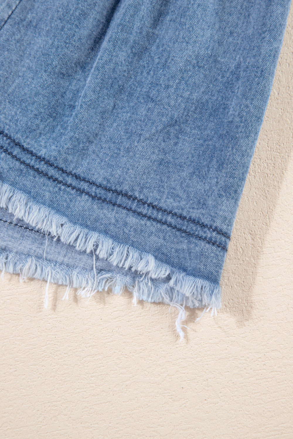 Stilla | Hem Krave Hals Korte Ærmer Denim Kjole
