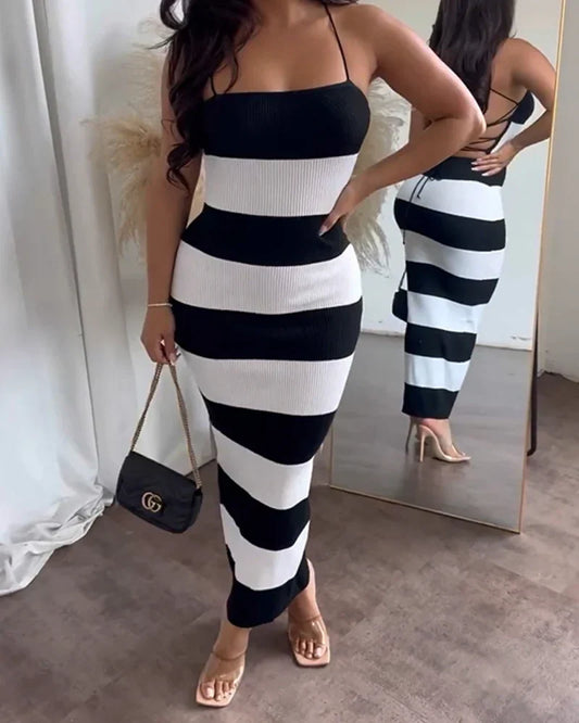 Stilla | Sexy Stribet Jumpsuit Med Rygsæk