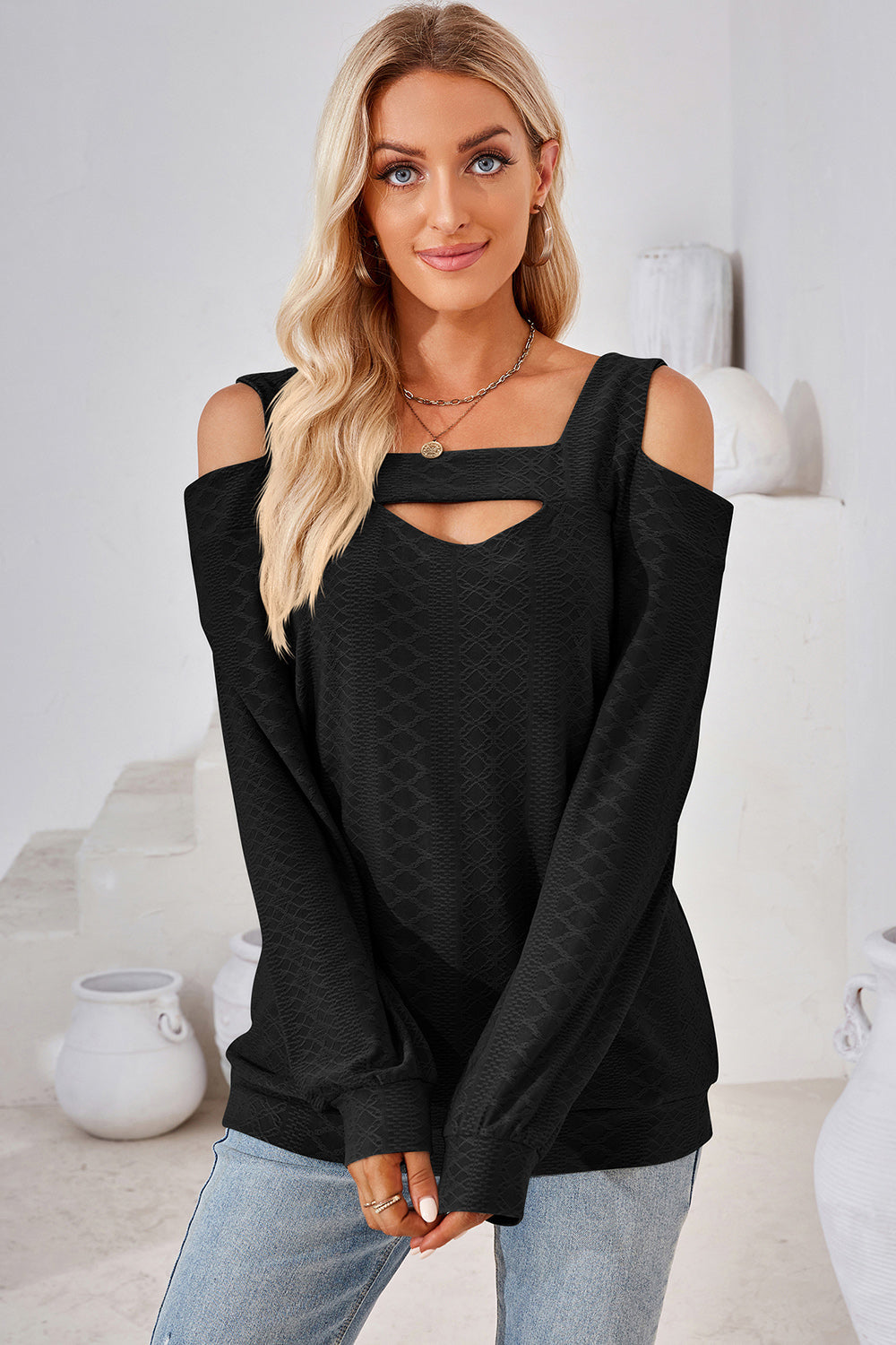 Stilla | Square Neck Cold Shoulder T-shirt