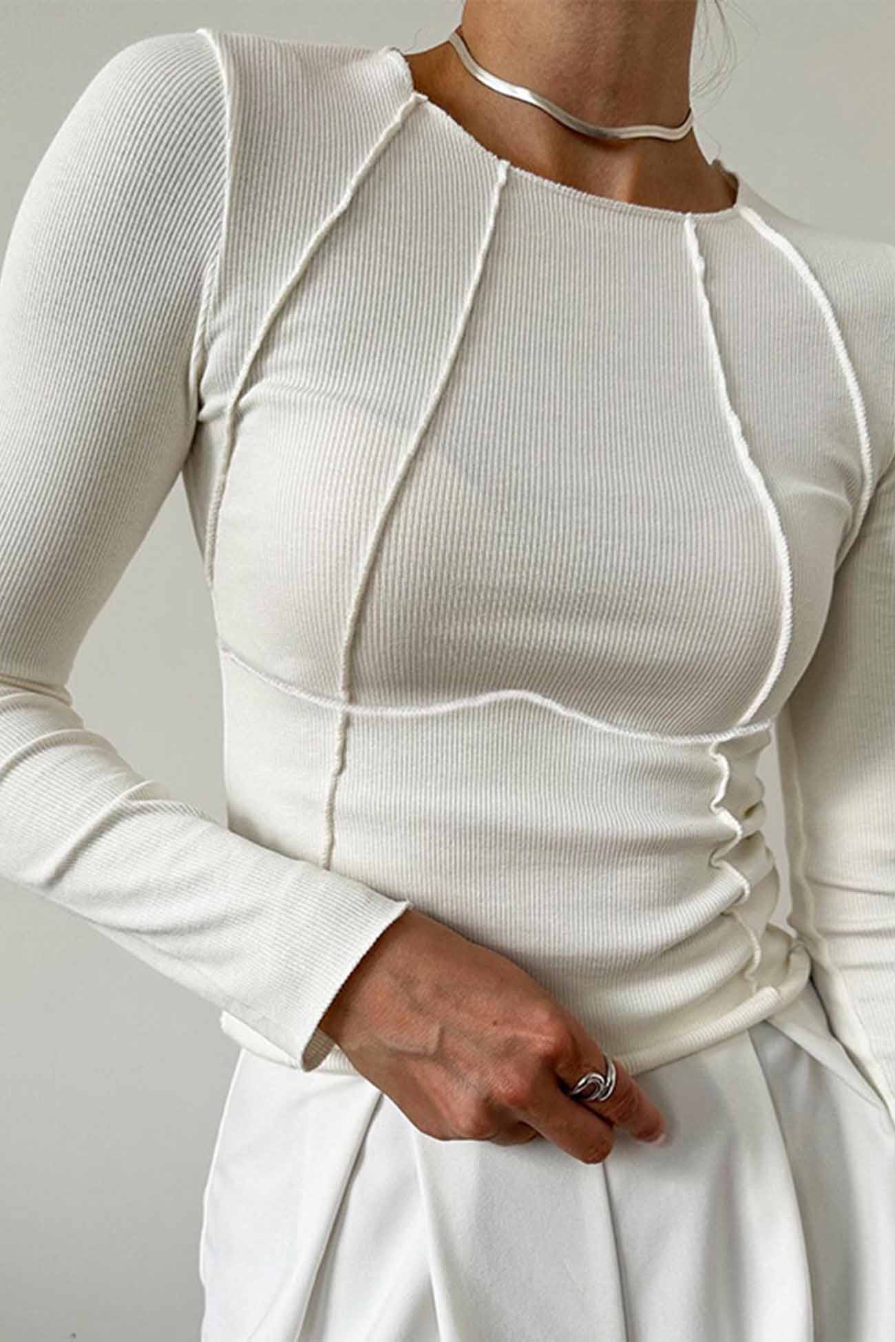 Stilla | Slim Fit toppe med rund halsudskæring i ensfarvet