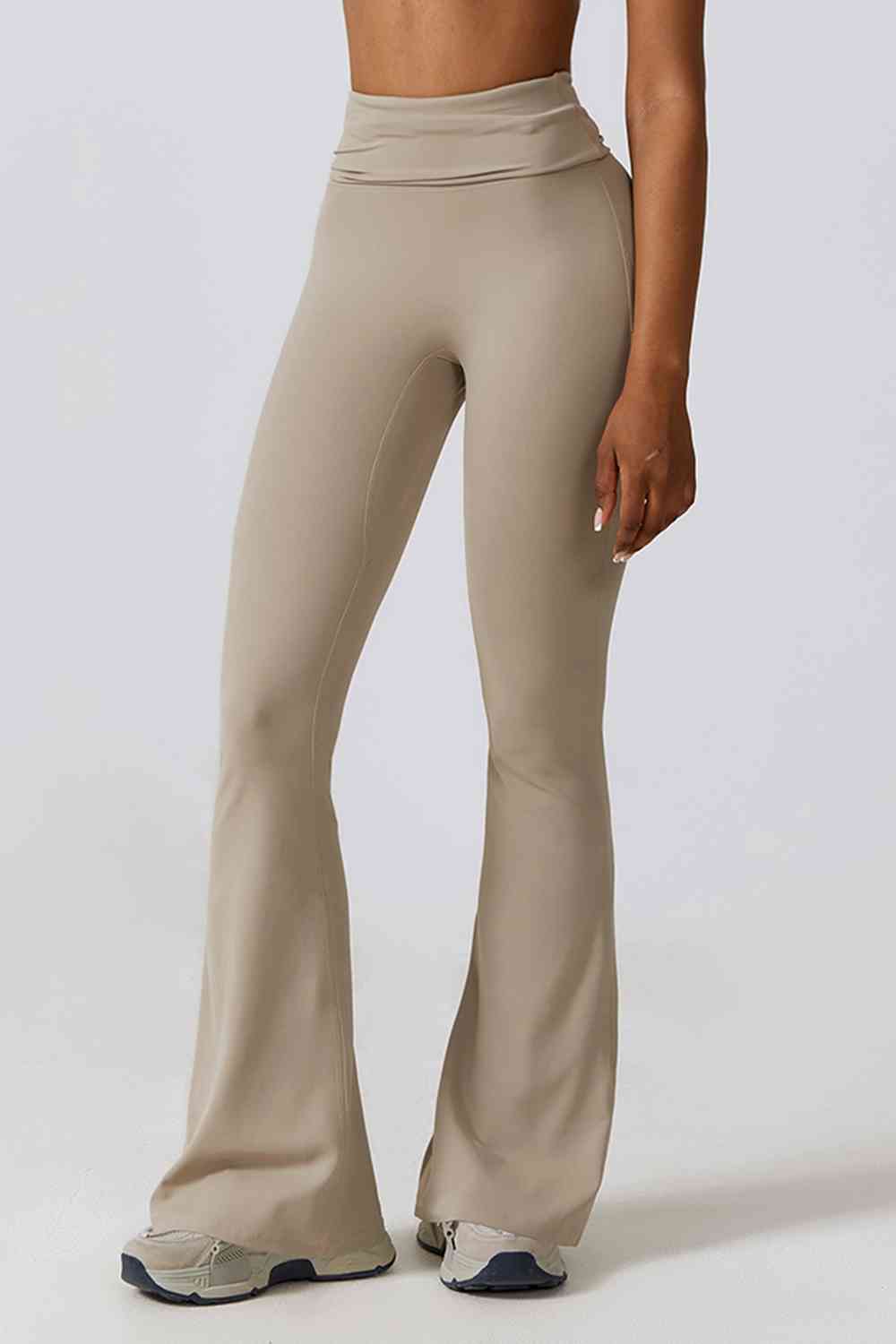 Stilla | Hals Flare Sport Jumpsuit