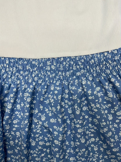 Stilla | Små Blomsterkjoler, Halsudskæring Stil, Lette Og Elegante Til Forår Og Sommer