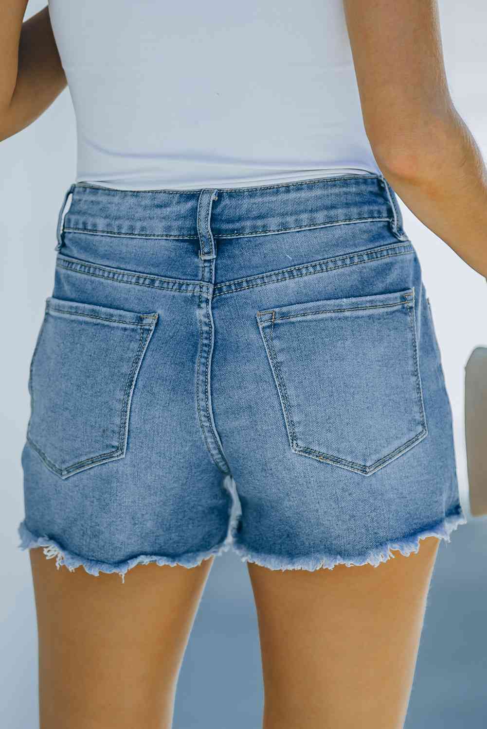 Stilla | Hem Distressed Denim Shorts Med Lommer