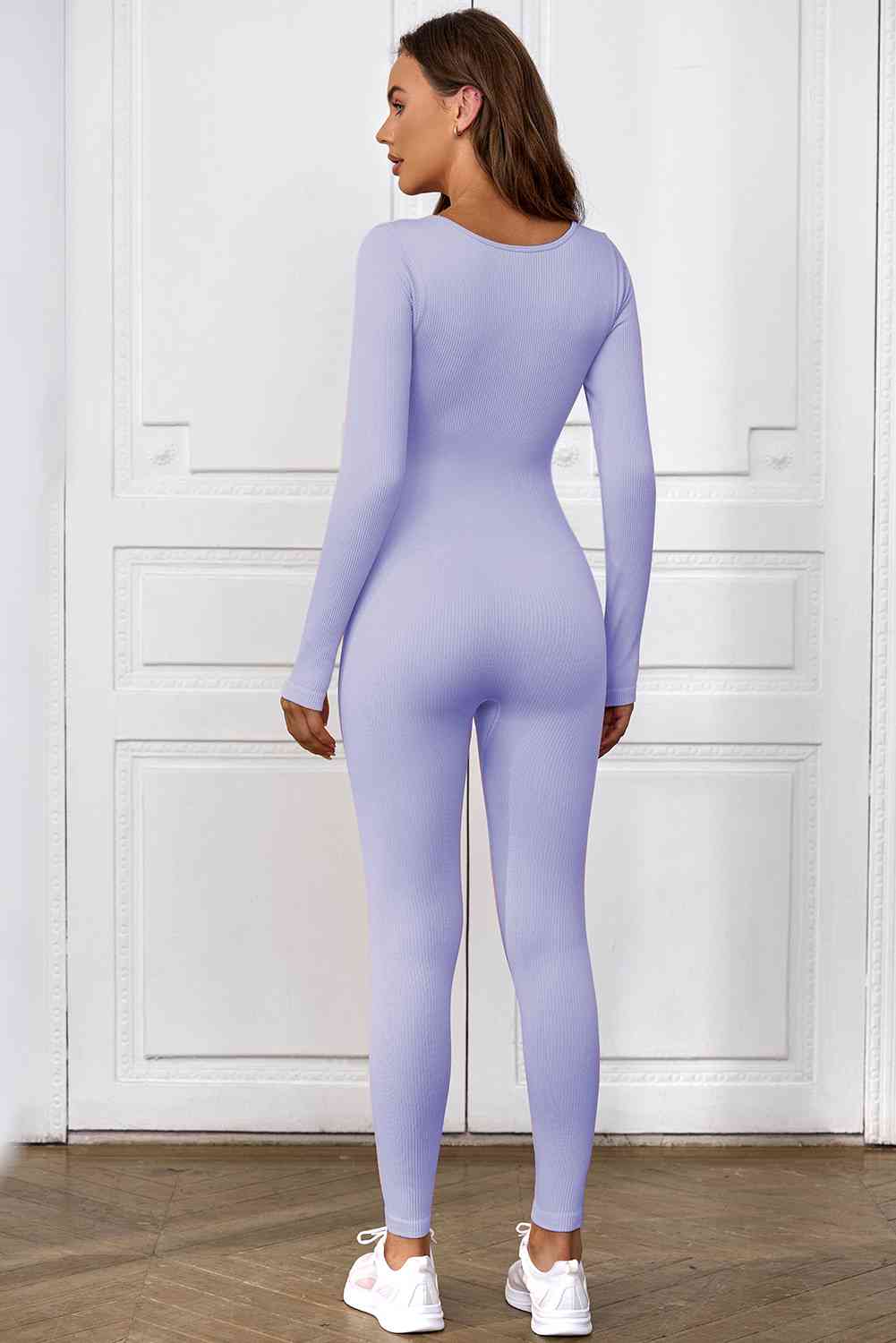 Stilla | Ermeløs Scoop Neck Skinny Jumpsuit