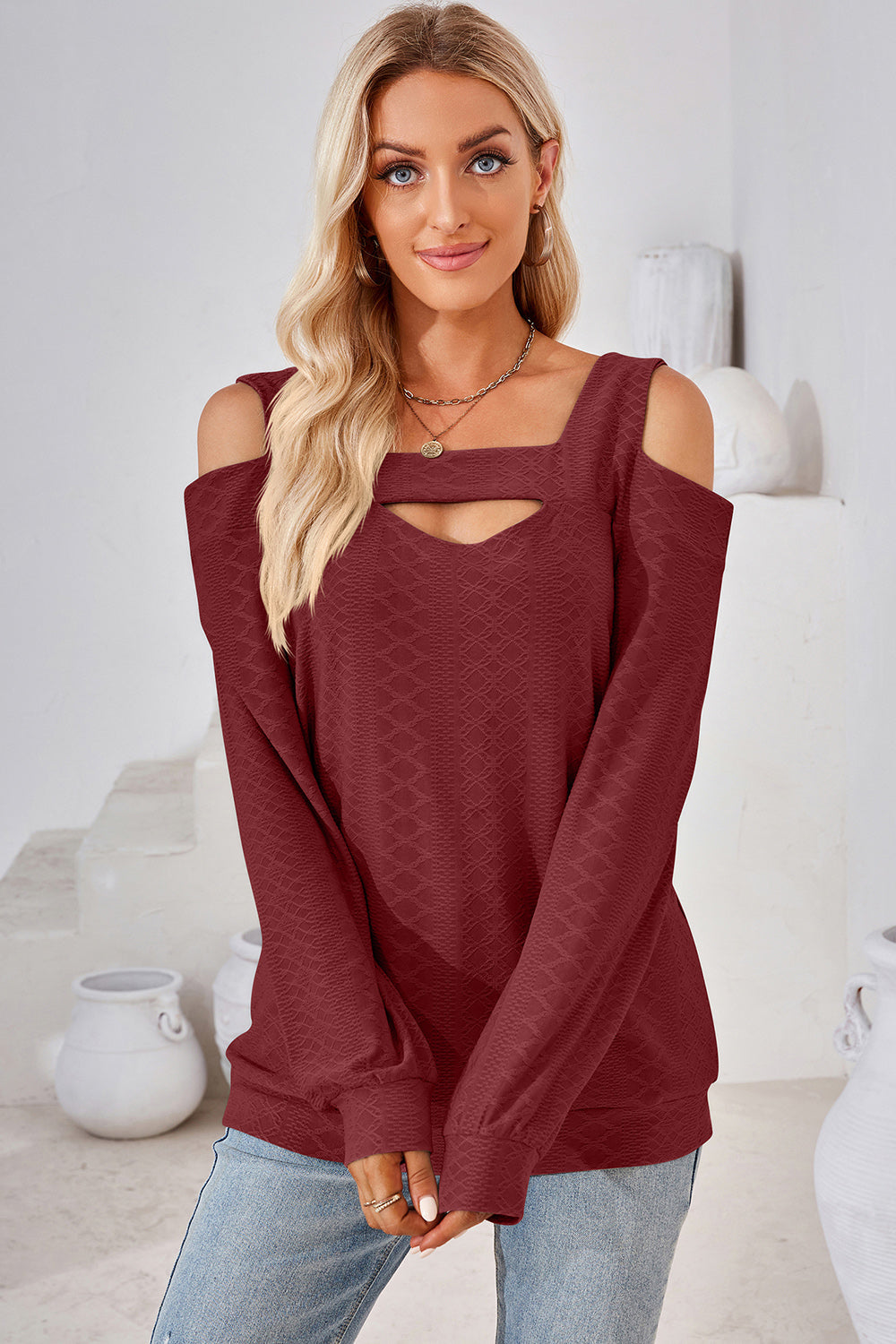 Stilla | Square Neck Cold Shoulder T-shirt