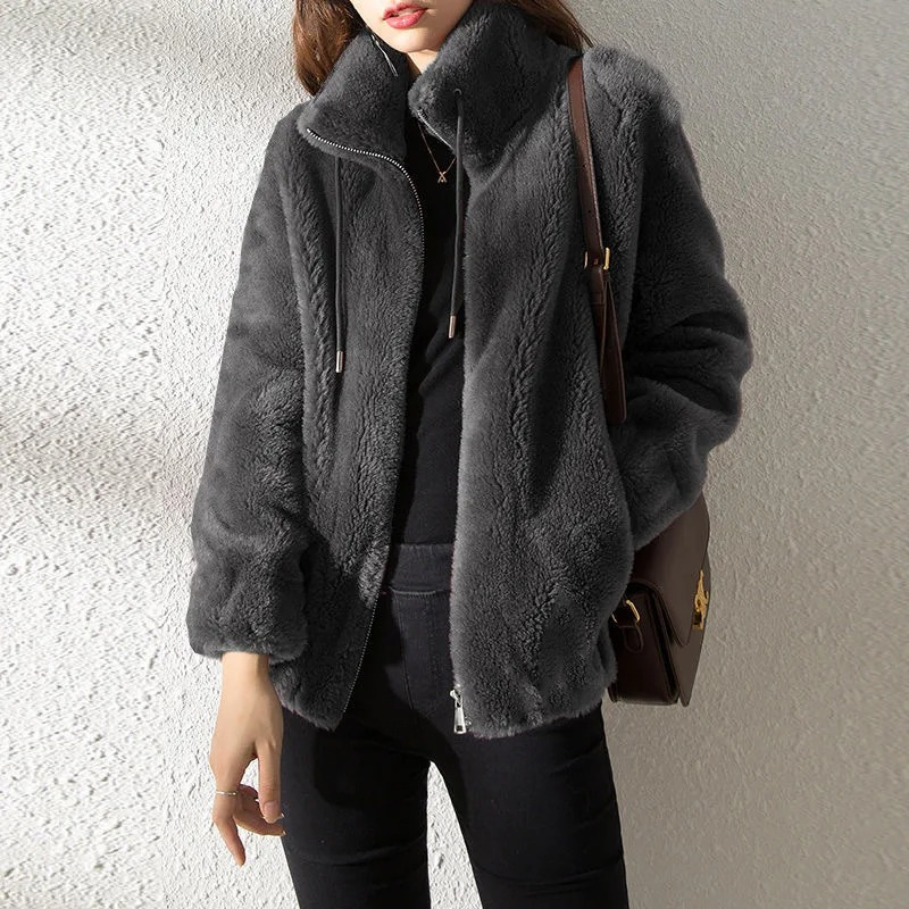 Stilla | Dame Trenchcoat Af Suede, Oversize Stil Med Brede Revers