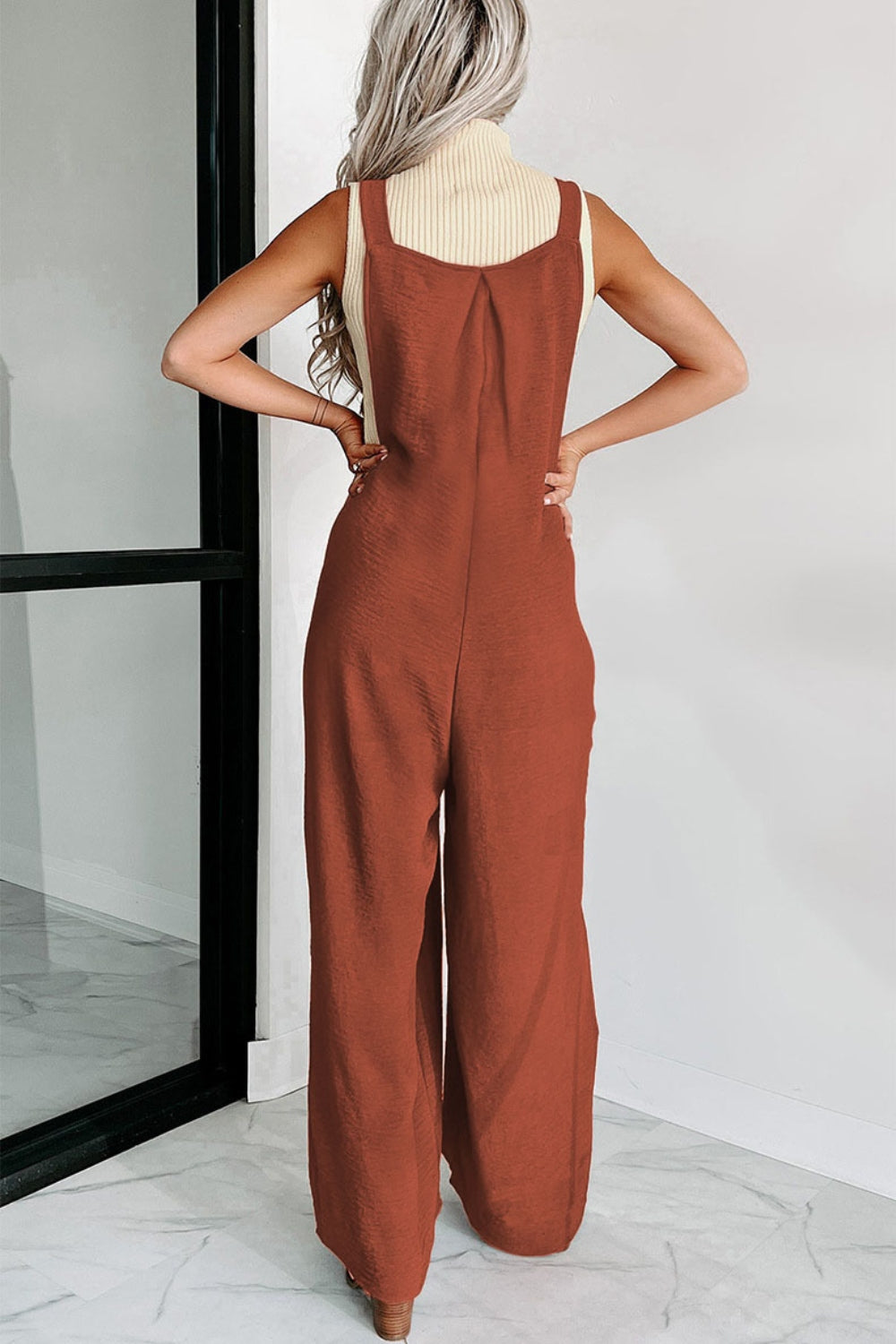 Stilla | Neck Wide Strap Jumpsuit