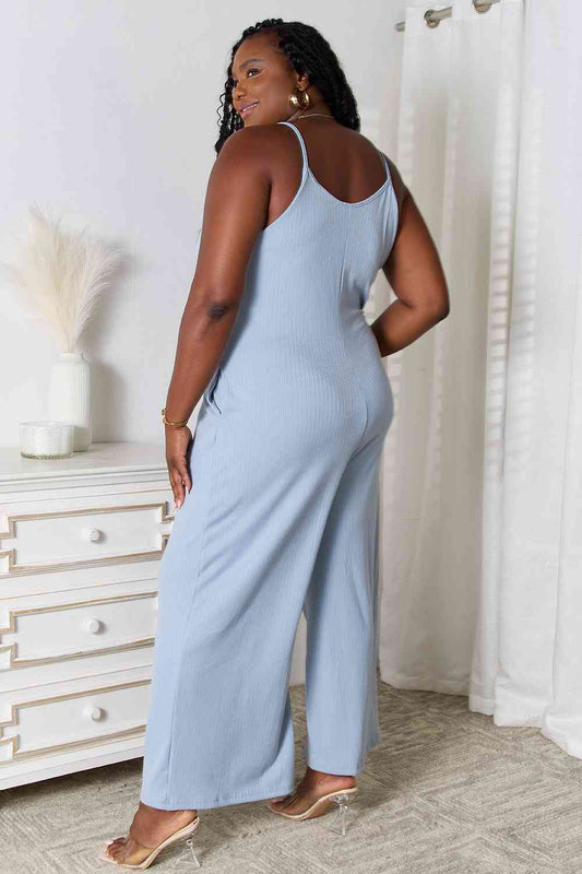 Stilla | Bae Fuld Størrelse Spaghetti Strop V-hals Jumpsuit