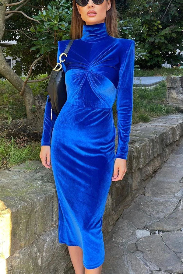 Stilla | Fejlfri Skønhed Twist Front Velvet Midi Kjole