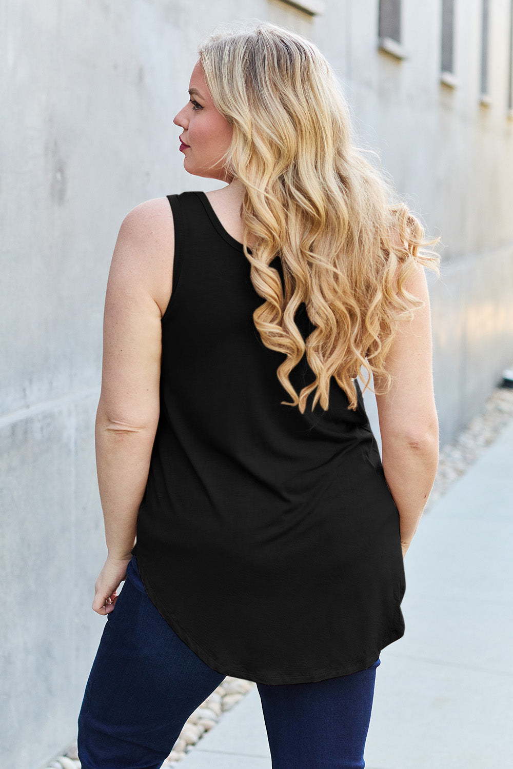 Stilla | Bae Full Size Rund Hals Tanktop
