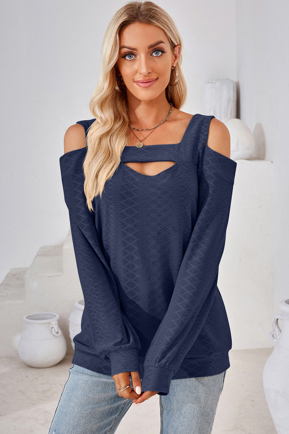 Stilla | Square Neck Cold Shoulder T-shirt