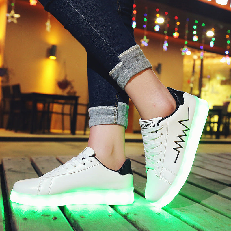 Dame modische Sneakers med komfortabel polstring og trendy design Stilla