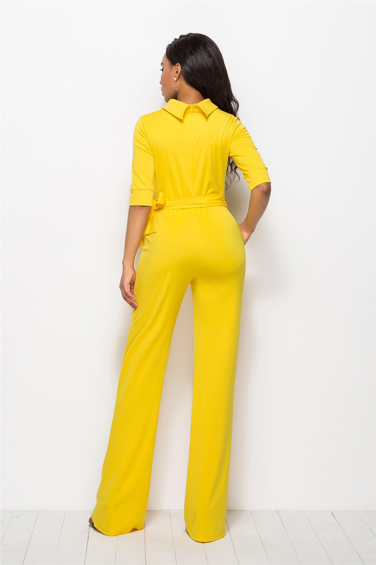 Dame Elegant Jumpsuit med flot krave og praktiske lommer Stilla