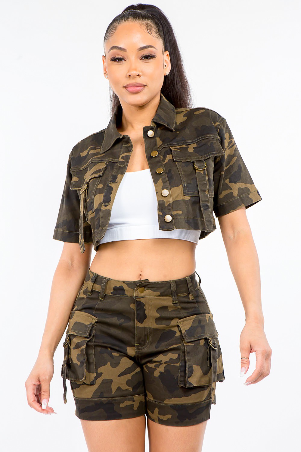 Stilla | Bazi Full Size Camouflage Korte Ærmer Crop Jakke