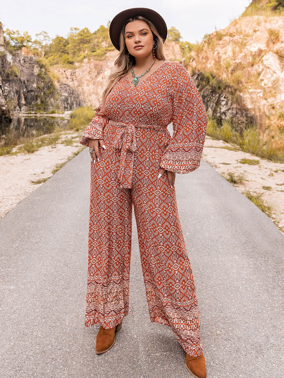 Stilla | Størrelse Trykt V-hals Binde Front Ballon Ærme Jumpsuit
