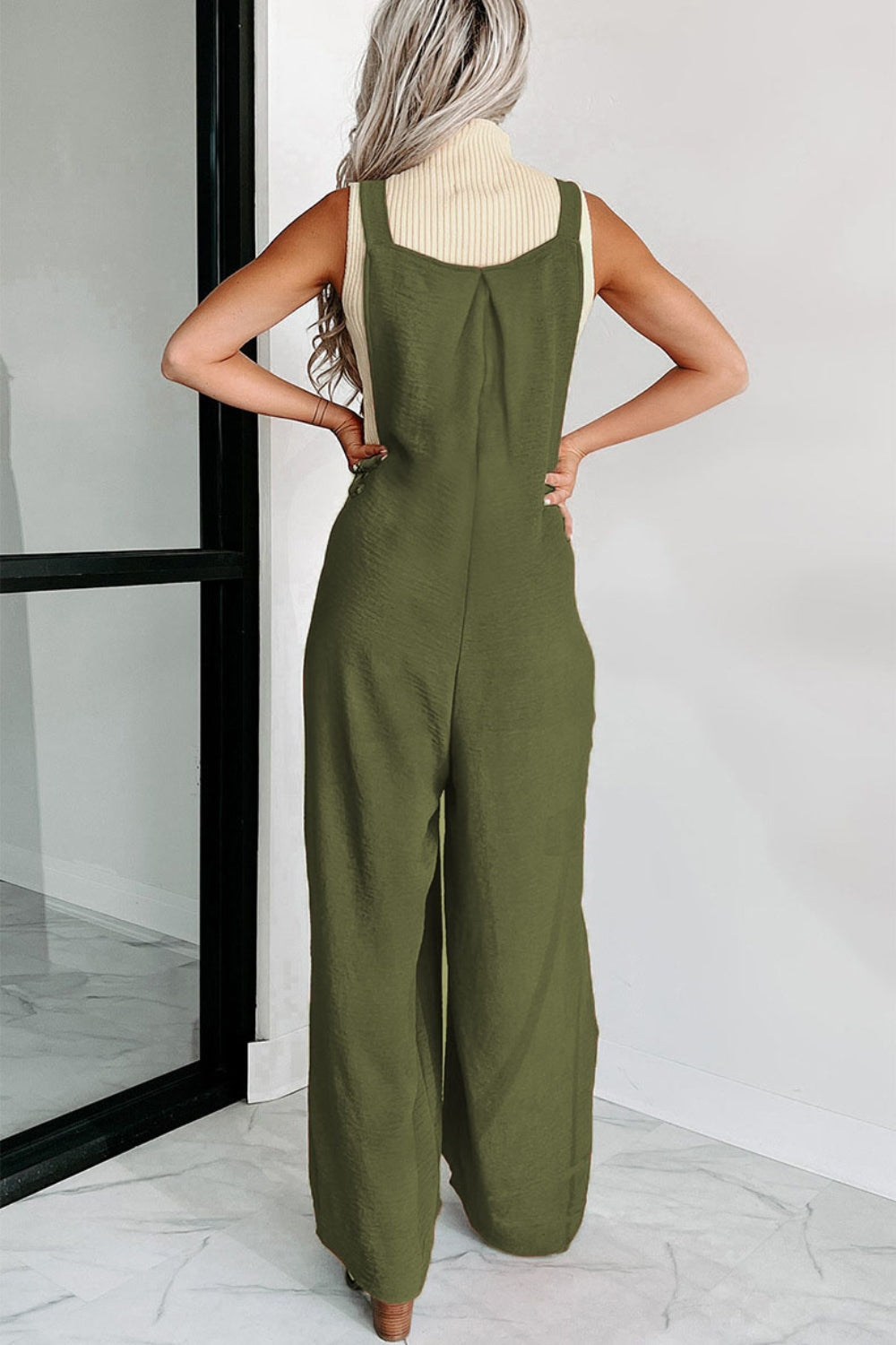 Stilla | Neck Wide Strap Jumpsuit
