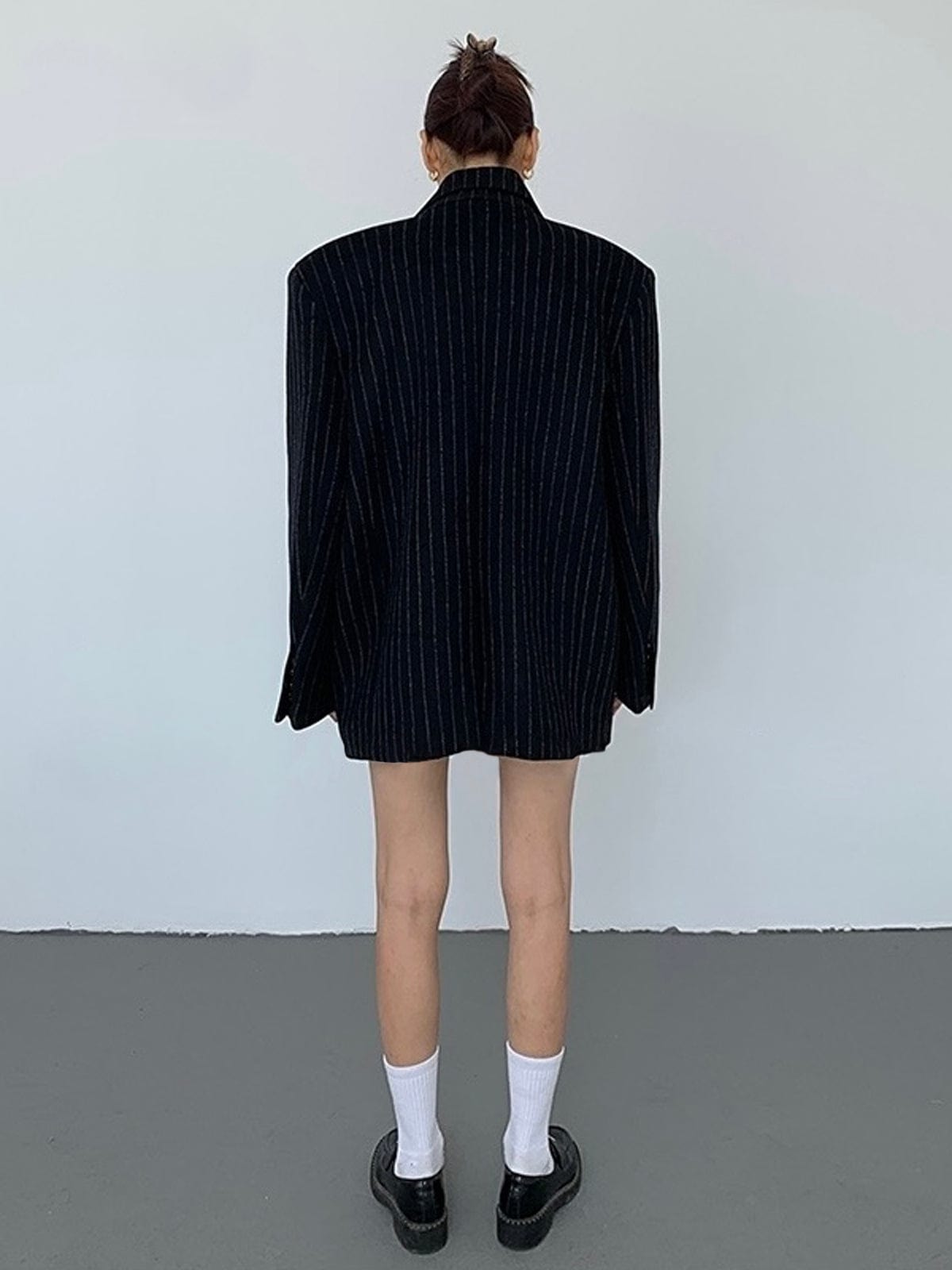 Stilla | Klassisk Navy Nålestribet Blazer til Kvinder